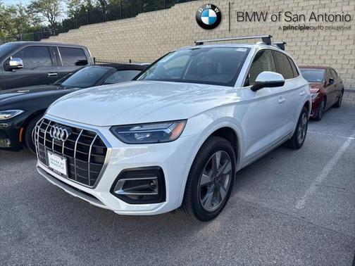2023 Audi Q5 40 Premium Plus