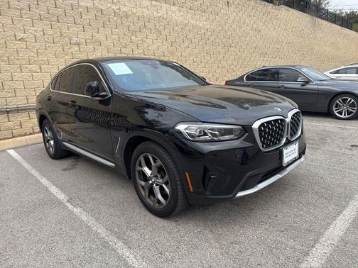 2023 BMW X4 xDrive30i