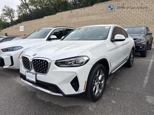 Alpine White 2023 BMW X4 xDrive30i