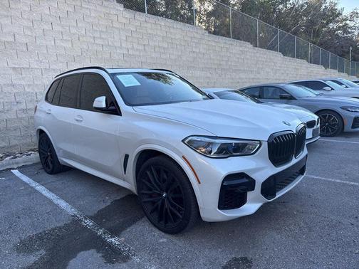 2023 BMW X5 M50i