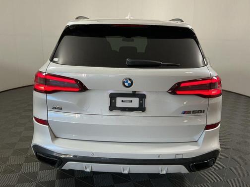 2023 BMW X5 M50i