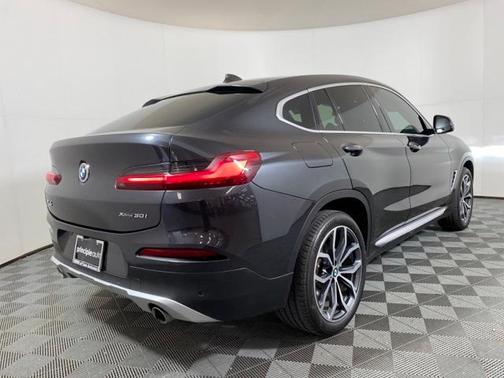 Photo 5 of 29 of 2019 BMW X4 xDrive30i