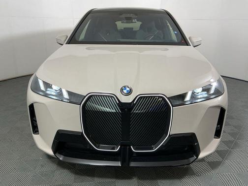 2026 BMW iX xDrive60