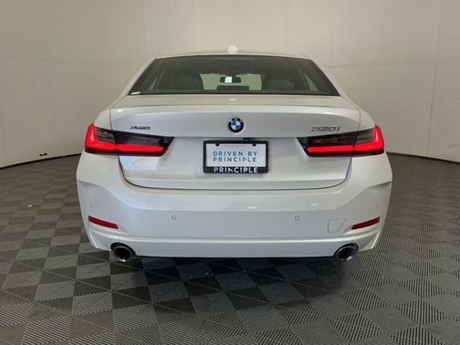 Mineral White Metallic 2023 BMW 330 xDrive