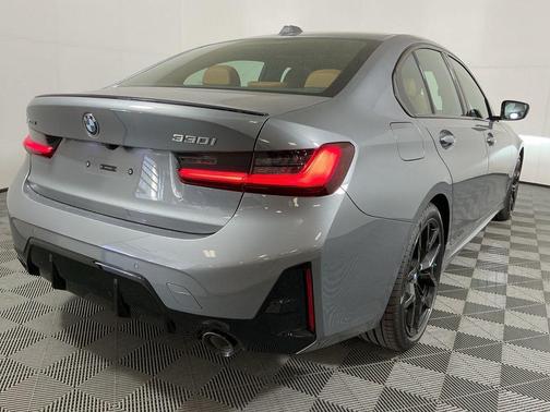 2026 BMW 330 i xDrive