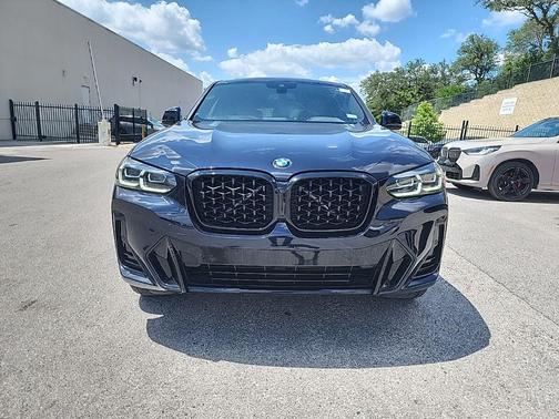 Carbon Black Metallic 2024 BMW X4 xDrive30i