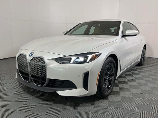 Mineral White Metallic 2026 BMW i4 Gran Coupe eDrive40