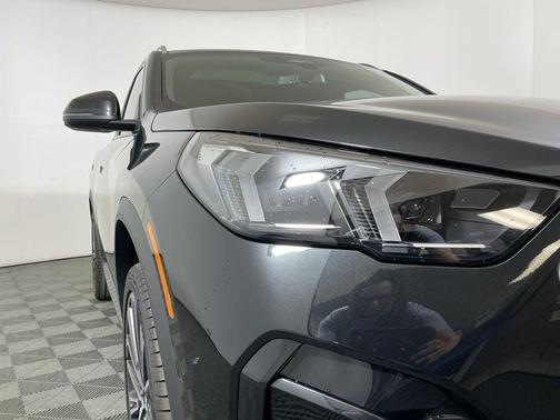 Black Sapphire Metallic 2026 BMW X2 xDrive28i