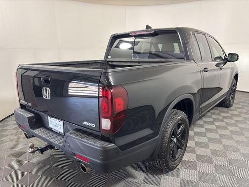 2022 Honda Ridgeline Black