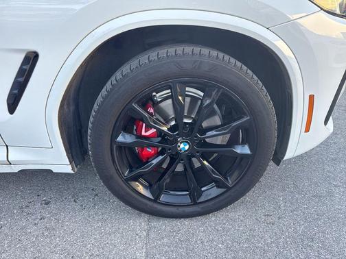 2023 BMW X4 xDrive30i