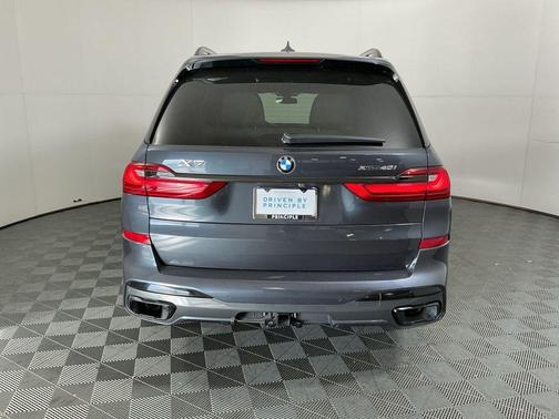 2022 BMW X7 xDrive40i
