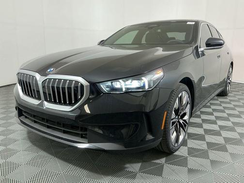 Black Sapphire Metallic 2026 BMW 530 530i