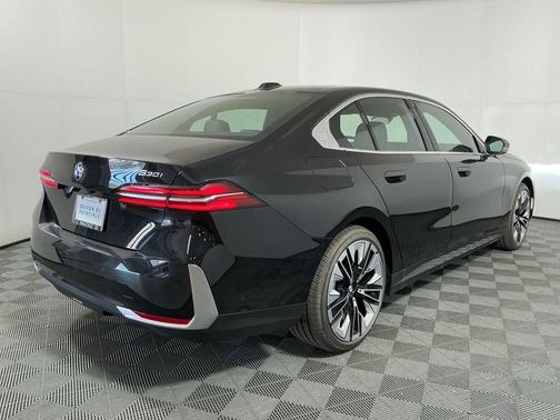 2026 BMW 530 i