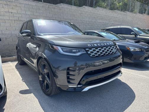 2023 Land Rover Discovery P360 Metropolitan Edition