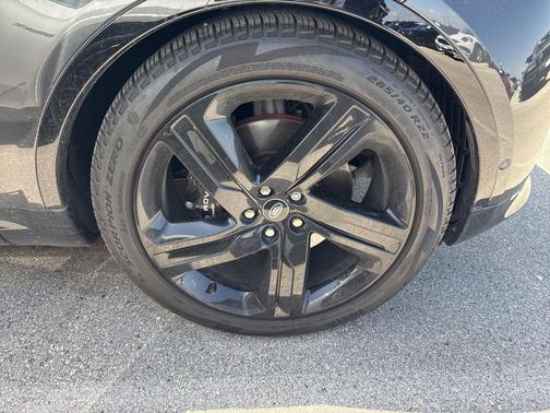 2023 Land Rover Discovery P360 Metropolitan Edition