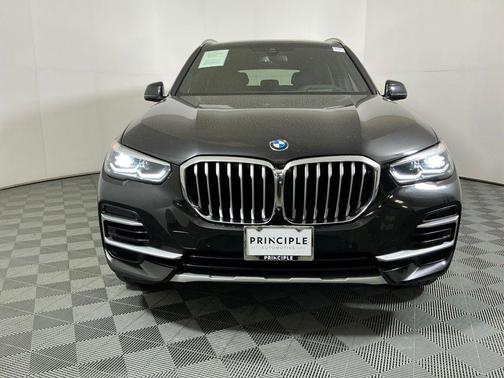 Black Sapphire Metallic 2023 BMW X5 sDrive40i
