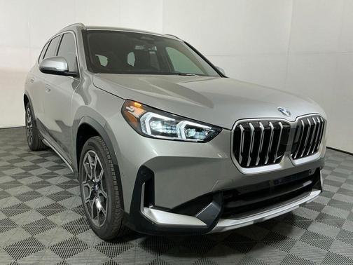 Space Silver Metallic 2026 BMW X1 xDrive28i