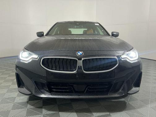2026 BMW 230 230i