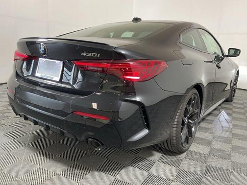 Black Sapphire Metallic 2027 BMW 430 i