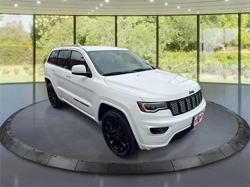 2021 Jeep Grand Cherokee Laredo X 4x4