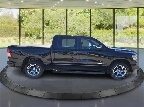 2022 RAM 1500 Big Horn Crew Cab 4x4 57' Box