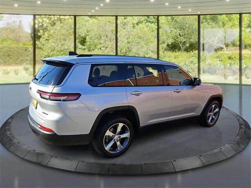 2022 Jeep Grand Cherokee L Limited 4x4