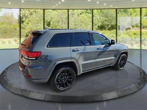 2021 Jeep Grand Cherokee Laredo X 4x4
