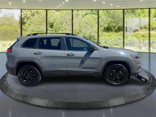 2023 Jeep Cherokee Altitude Lux 4x4