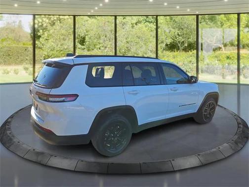 2024 Jeep Grand Cherokee L Altitude 4x4