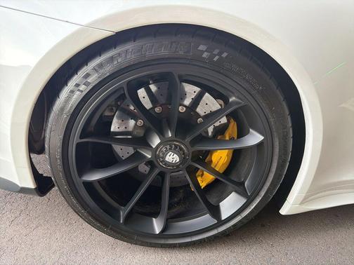 White 2018 Porsche 911 GT3