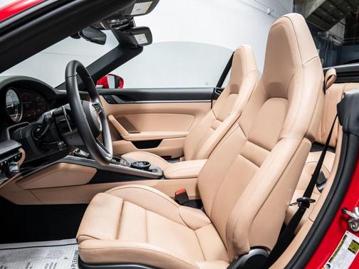 2024 Porsche 911 Carrera