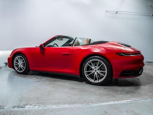 2024 Porsche 911 Carrera