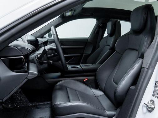 2024 Porsche Taycan Turbo S