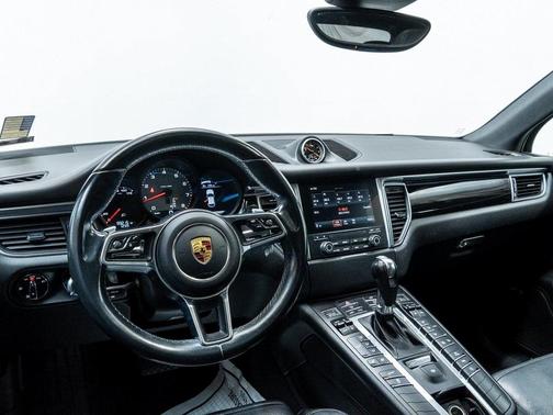 2017 Porsche Macan S