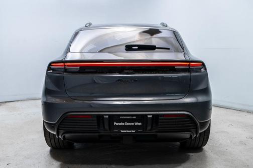 Slate Gray 2026 Porsche Macan 4
