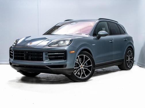 2026 Porsche Cayenne AWD