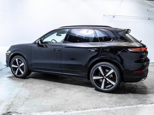 2026 Porsche Cayenne Base