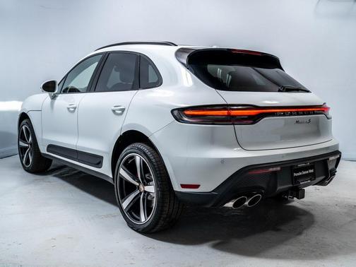 2026 Porsche Macan S