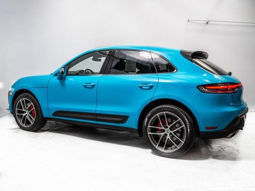 2022 Porsche Macan S