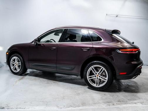 2025 Porsche Macan T