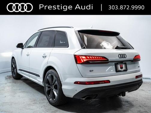 2025 Audi Q7 55 Premium Plus