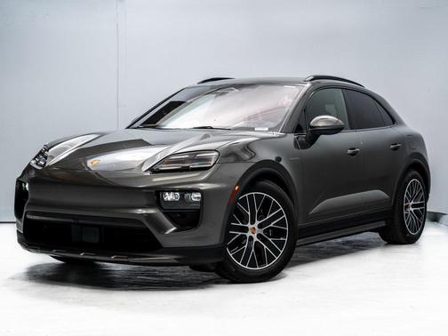 2025 Porsche Macan 4S
