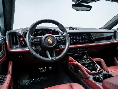 2026 Porsche Cayenne GTS