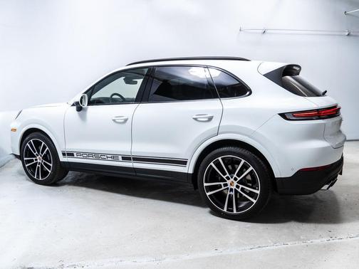 2026 Porsche Cayenne Base