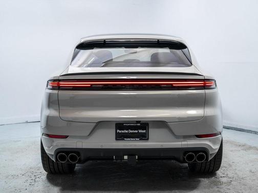 2026 Porsche Cayenne AWD