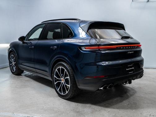 2026 Porsche Cayenne Base