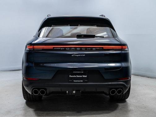 2026 Porsche Cayenne Base