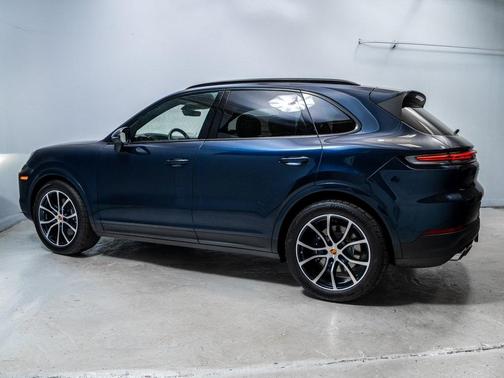 2026 Porsche Cayenne Base
