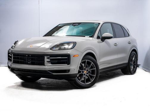 Chalk 2026 Porsche Cayenne Base