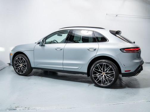 2024 Porsche Macan 